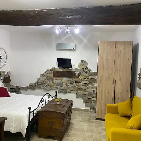 Maya House * Viterbo