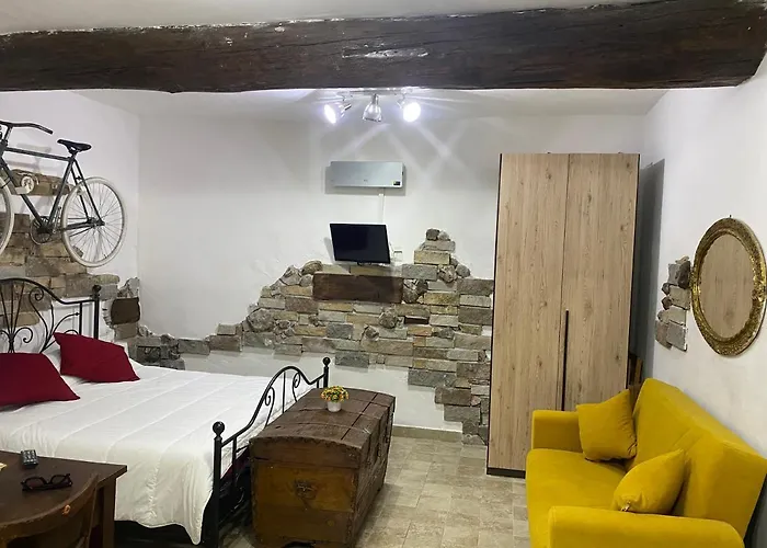 Maya House * Viterbo